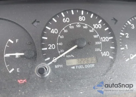 2001 Toyota Camry Le z USA, uszkodzony, nr VIN 4T1BG22K31U058656